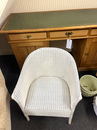 Vintage white wicker - white,